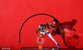 斯彭斯对孔 斯彭斯对孔