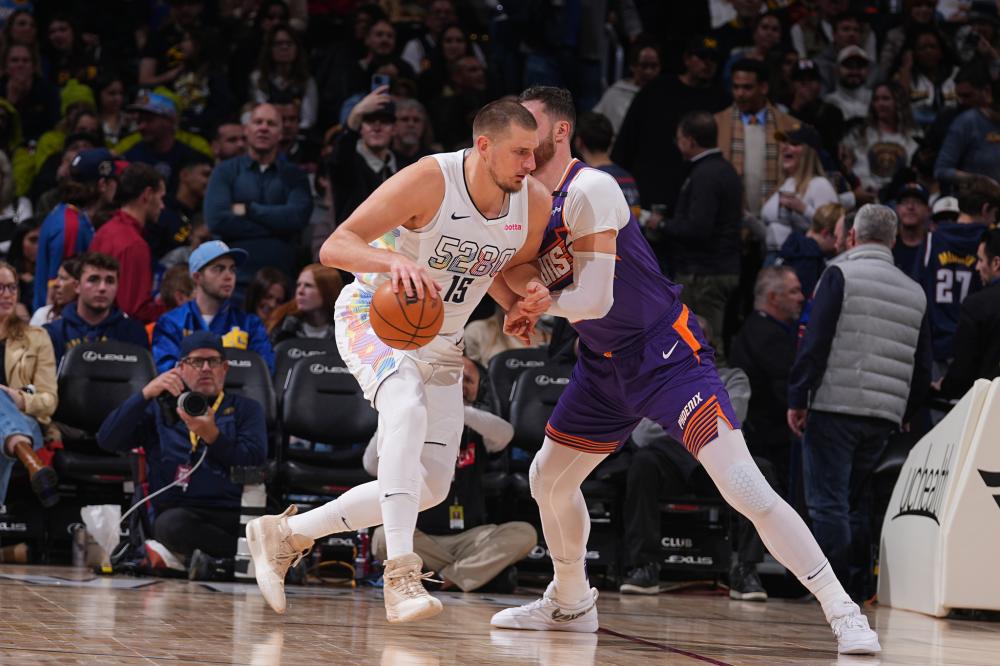 包括来自英 包括来自英